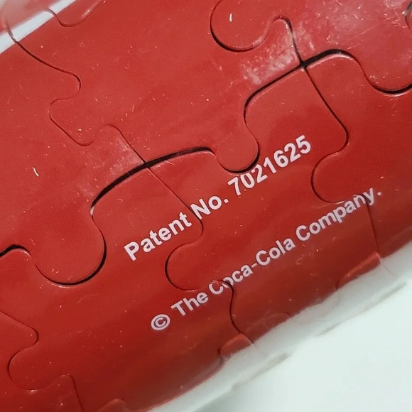 Coca-Cola Jigsaw  Puzzle Red - Picture 4 of 8